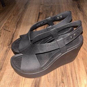 CROCS WEDGE HEEL